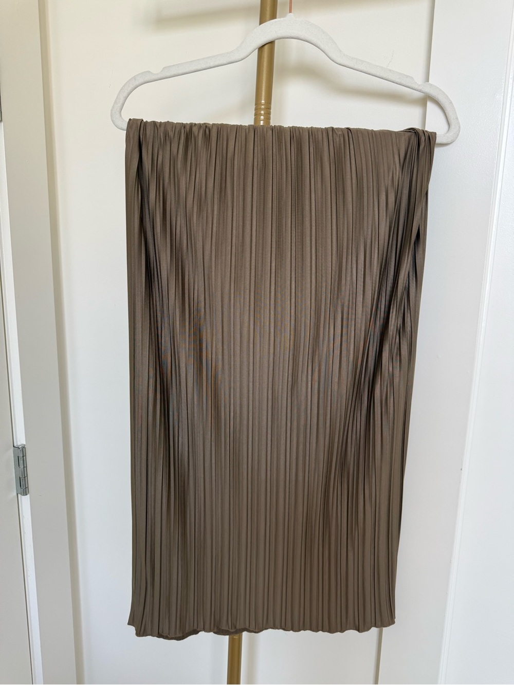 Zara Pleated Midi Skirt in Taupe